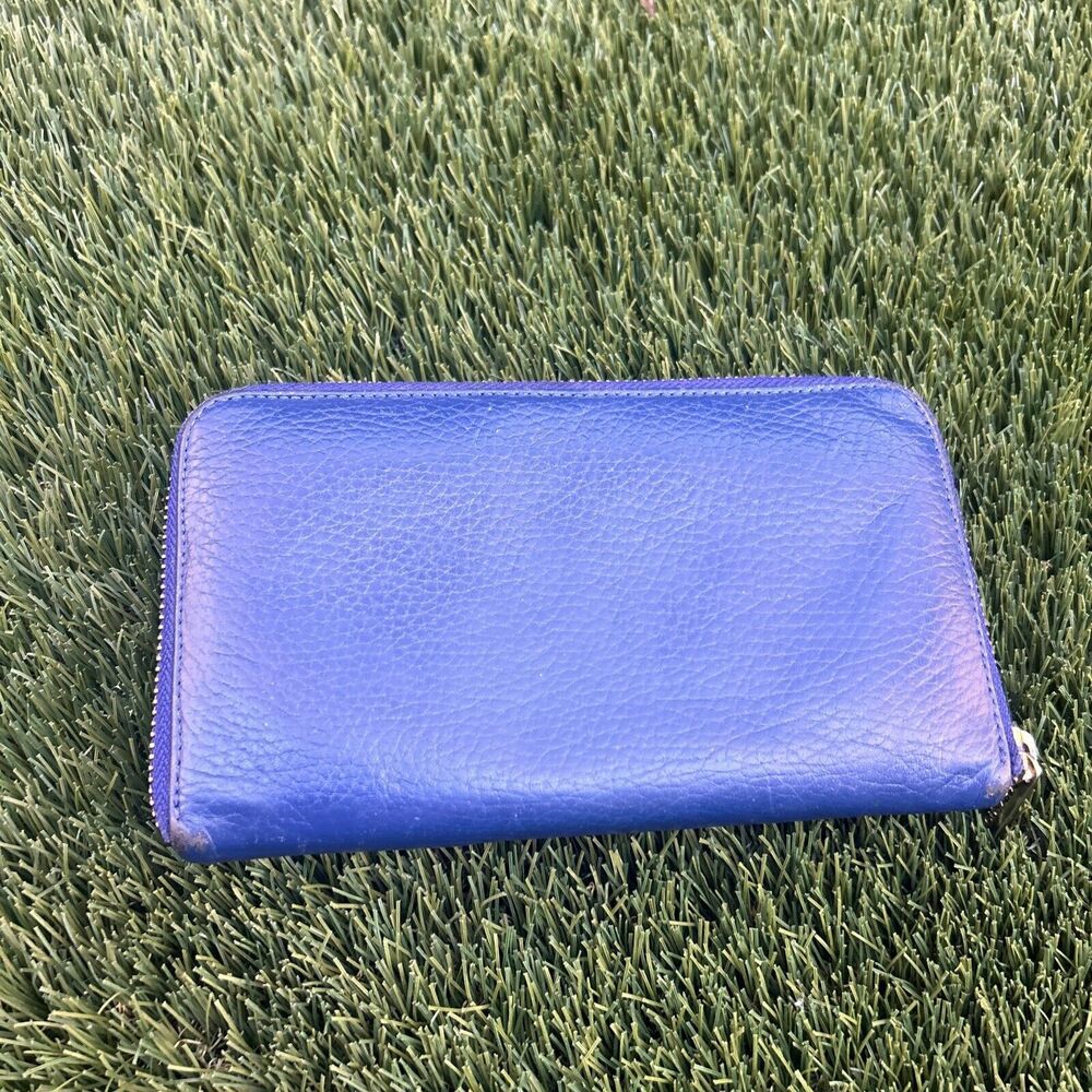 Cuyana Classic Zip Pebbled Leather Wallet Blue Green - Picture 8 of 12